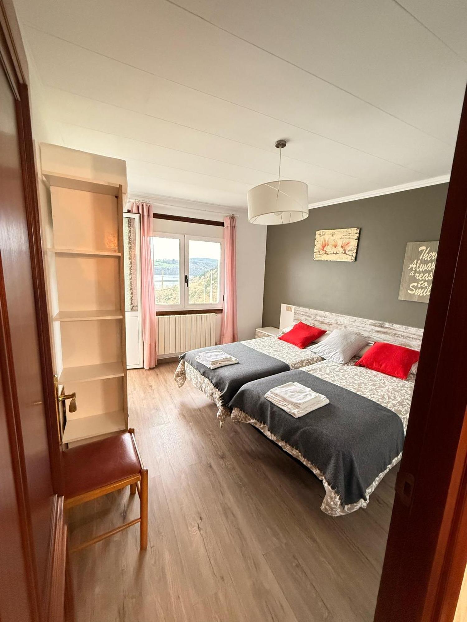 Apartamentos Portolux Portomarin Eksteriør bilde